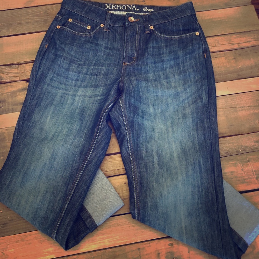 High-waist crop jeans sz 8